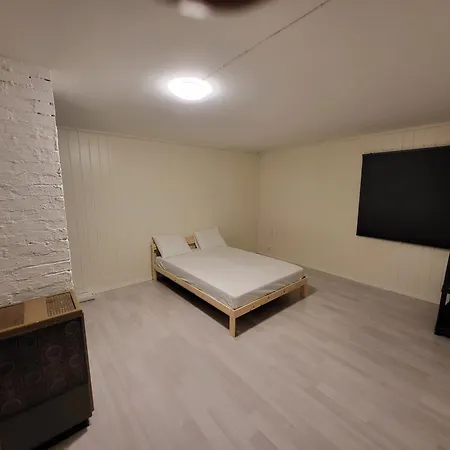 6-bedrooms Kjeller 公寓