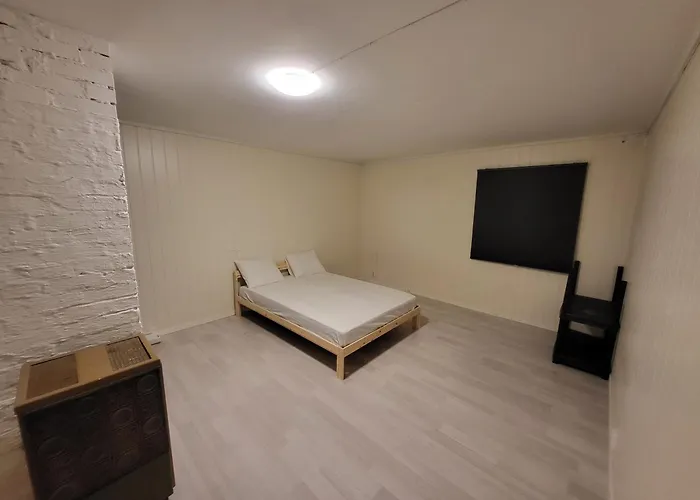 6-bedrooms Kjeller * リレストロム